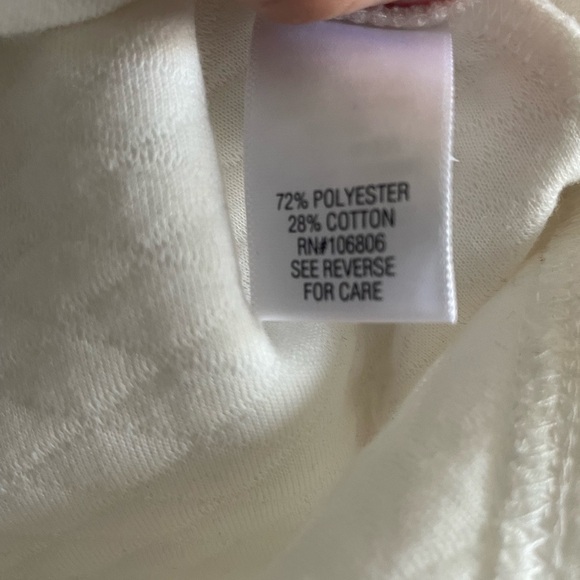 Croft & Barrow sweater. New. - Picture 6 of 8